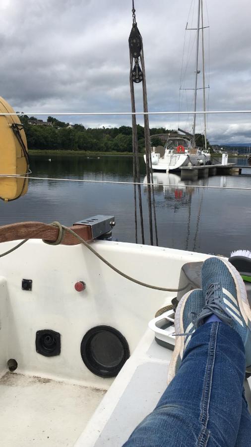 Yacht Highwayman Hotel South Kessock ภายนอก รูปภาพ